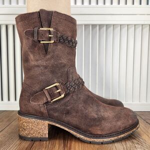 Womens 7 Aetrex Nora Dark Chocolate Brown Suede Rustic Cabincore Heeled Boots